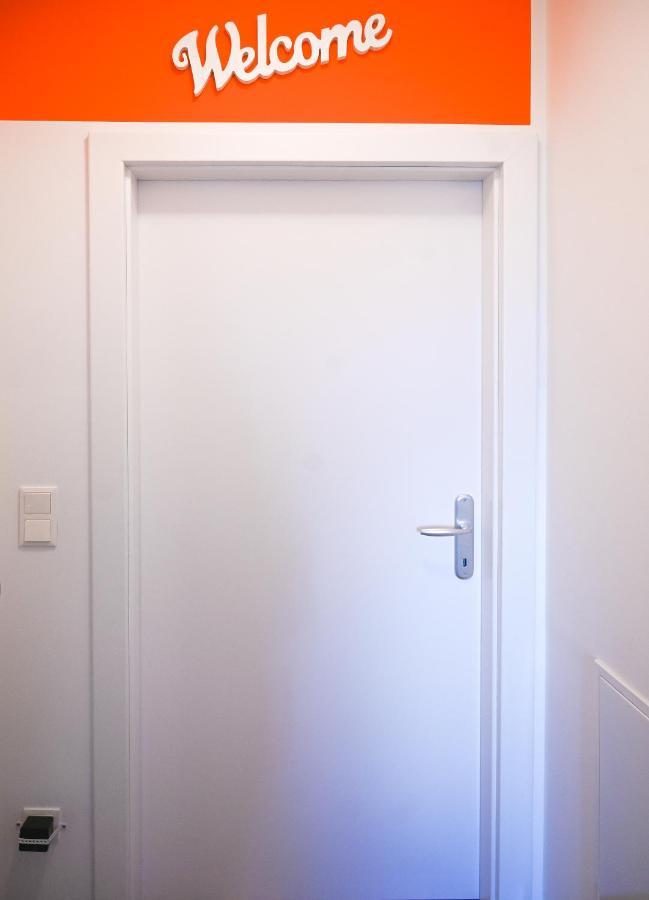 Bright Apartment Naschmarkt Vienna Luaran gambar